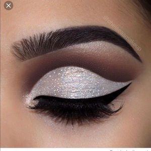 Meet your Posher, Khadija